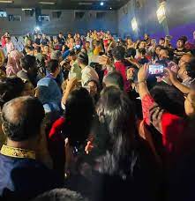 করোনা পরিস্থিতি স্বাভাবিক হওয়ায় দুই বছর পর দর্শক টানছে ঈদের ছবি