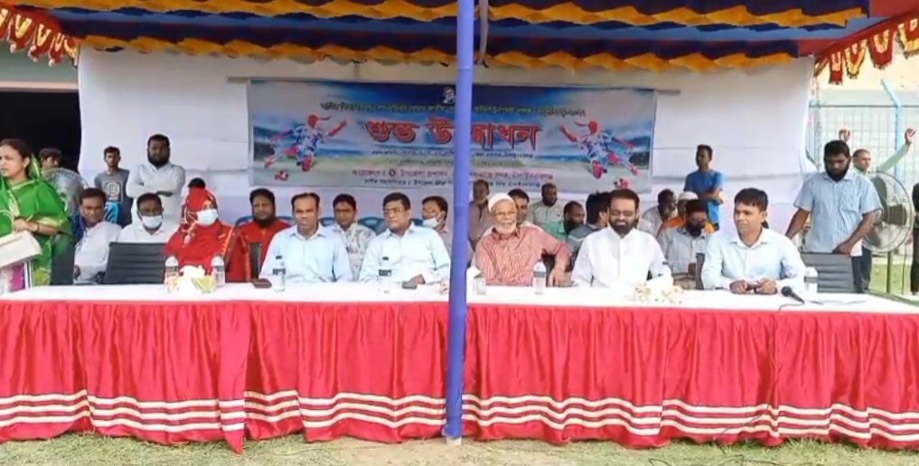 গোমস্তাপুরে বঙ্গবন্ধু ফুটবল টুর্নামেন্টে চ্যাম্পিয়ন রহনপুর পৌরসভা