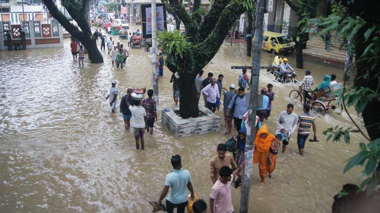 উজানে ভারী বৃষ্টি ও পাহাড়ি ঢলে সিলেটের নিম্নাঞ্চলের বন্যা পরিস্থিতি স্থিতিশীল