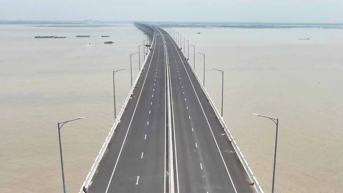 বহুল প্রত্যাশিত স্বপ্নের পদ্মা সেতু প্রথম দিনে ২ কোটি ৯ লাখ ৪০ হাজার ৩০০ টাকার টোল আদায়-সেতু কর্তৃপক্ষ