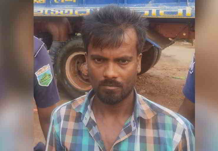 চাঁপাইনবাবগঞ্জে ২ বছরের সশ্রম কারাদন্ড প্রাপ্ত পলাতক আসামী গ্রেপ্তার