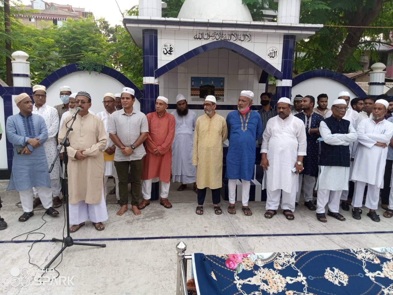 রহনপুরে সাবেক সাংসদ জিয়ার মাতার দাফন সম্পন্ন