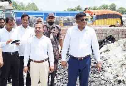 সোনামসজিদ স্থলবন্দরে ট্রাকে আগুন : ১০ সদস্যের তদন্ত কমিটি গঠন