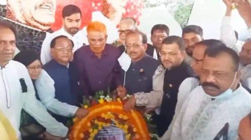 চাঁপাইনবাবগঞ্জে যথাযোগ্য মর্যাদার মধ্যে দিয়ে জাতির পিতা বঙ্গবন্ধু শেখ মুজিবুর রহমানের ৪৭তম শাহাদাৎ বার্ষিকী ও জাতীয় শোক দিবস পালিত ।