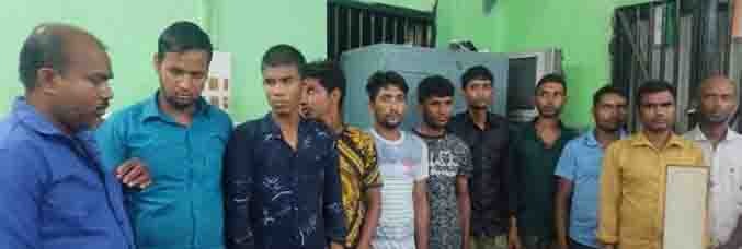 ১১ বাংলাদেশিকে আটক ভারতের