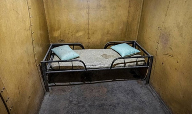 জেলের কেবিনে স্বামী বা স্ত্রীর সঙ্গে দুই ঘণ্টা কাটাতে পারবেন বন্দিরা