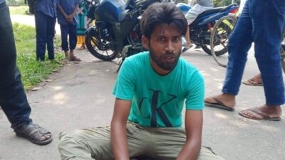 জয়পুরহাট আক্কেলপুরে ফেন্সিডিলসহ ছাত্রলীগ নেতা আটক