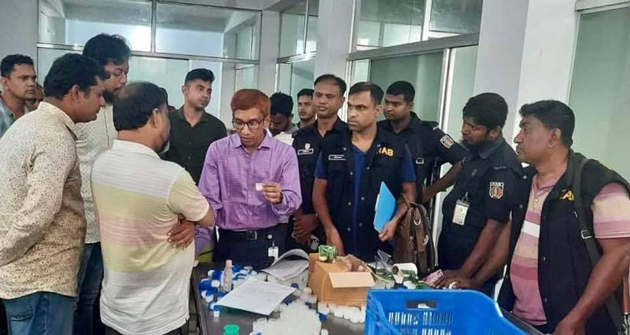 পুঠিয়া ম্যাডোনা কসমেটিকসকে দেড় লক্ষ টাকা জরিমানা