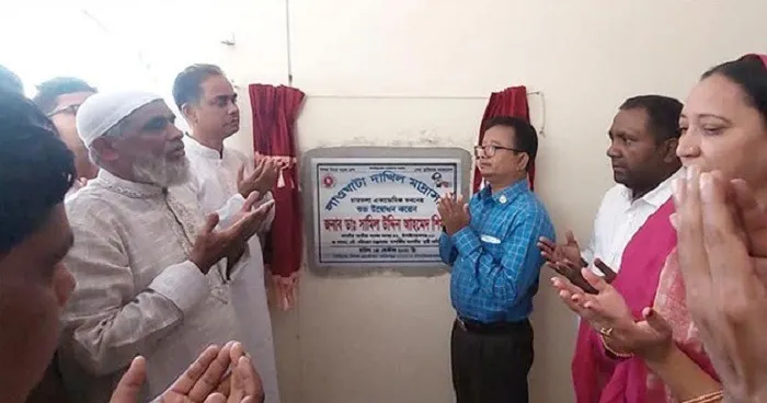 শিবগঞ্জে একাডেমিক ভবন উদ্বোধন