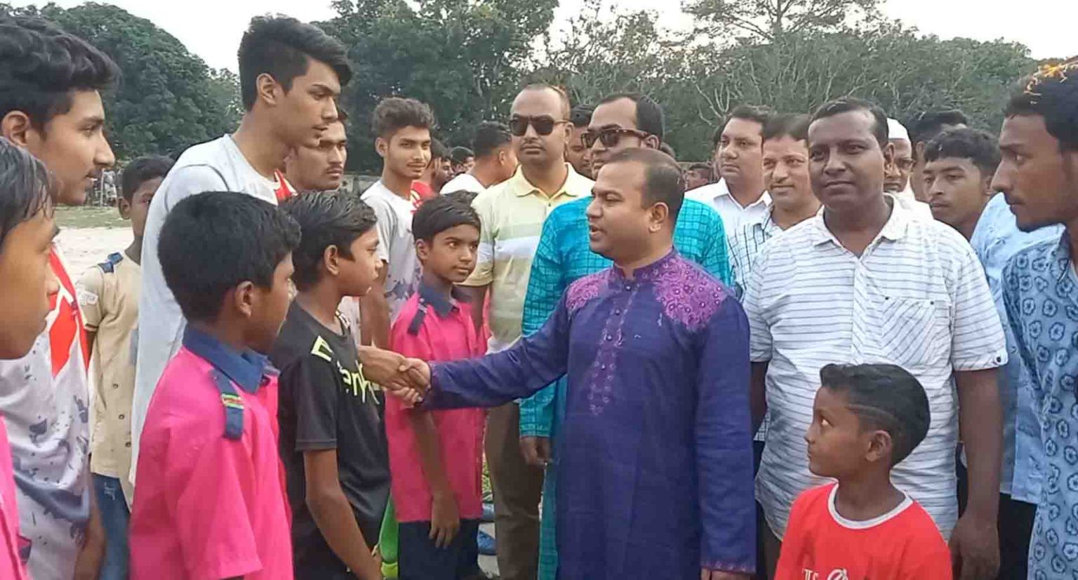 শিবগঞ্জে শেখ রাসেল স্মৃতি ফুটবল টুর্নামেন্টের উদ্বোধন