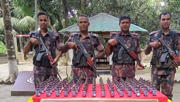 শিবগঞ্জ চৌকা সীমান্তে ফেনসিডিল জব্দ