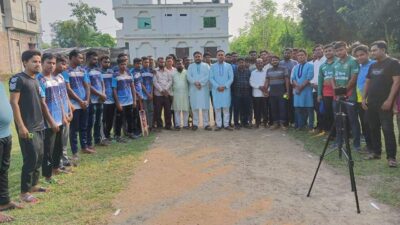 শিবগঞ্জে চেয়ারম্যান কাপ মিনি ক্রিকেটের উদ্বোধন