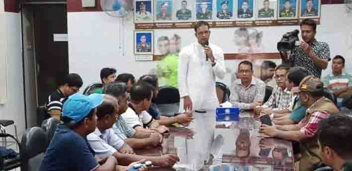 রাজশাহী: শিক্ষার্থীর মৃত্যুর জেরে হাসপাতাল ভাঙচুর, ৬ সদস্যের তদন্ত কমিটি গঠন