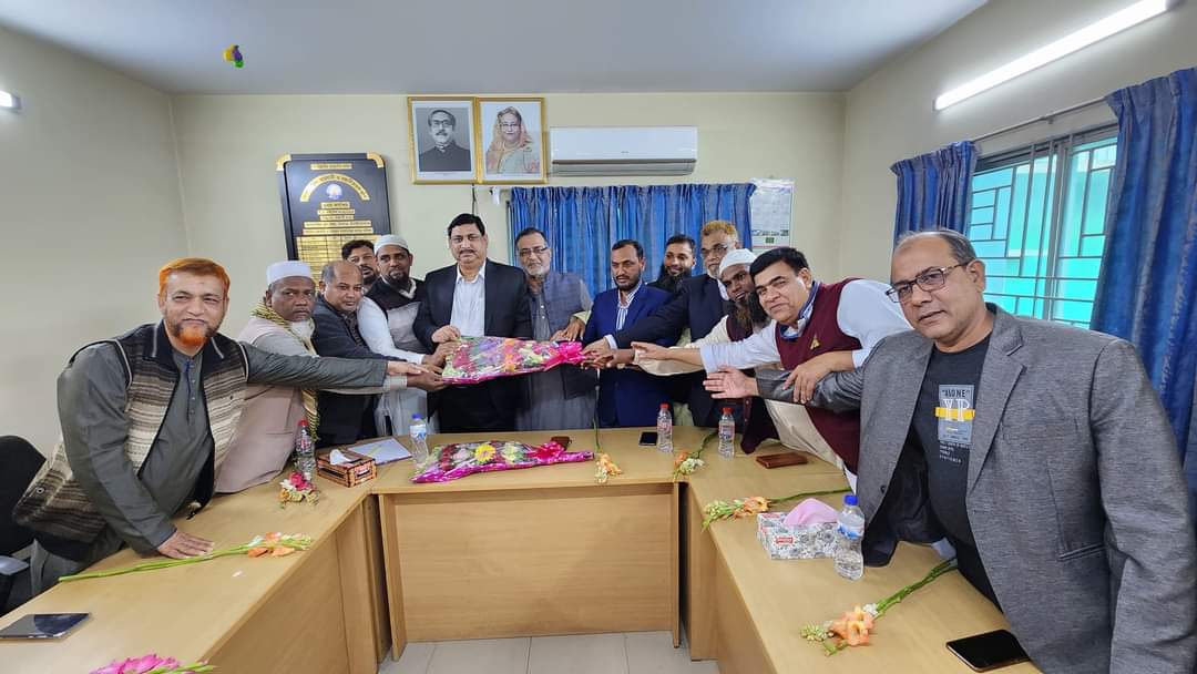 চাঁপাইনবাবগঞ্জ চেম্বার অব কমার্স এ্যান্ড ইন্ডাস্ট্রি নবনির্বাচিত সভাপতি আব্দুল ওয়াহেদ সহ অন্যান্য পরিচালকবৃন্দের সংবর্ধনা