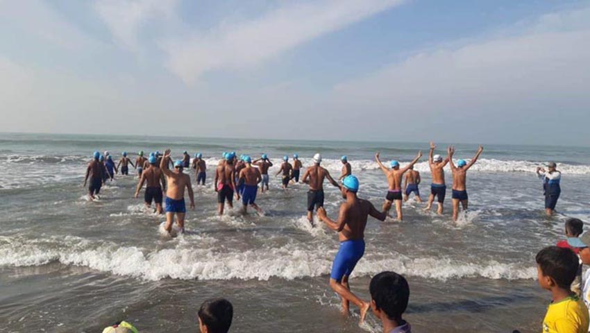 এবার বাংলা চ্যানেল পাড়ি দিলেন নারীসহ ৩১ সাঁতারু