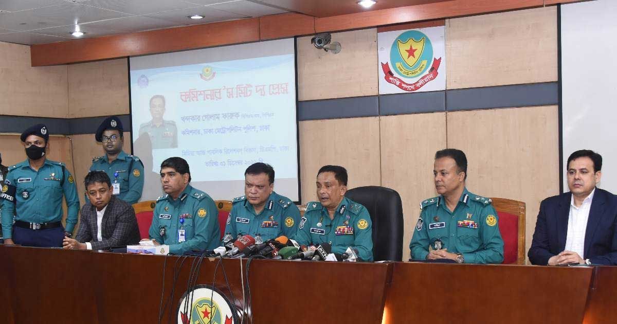 থার্টি ফার্স্টে ফানুস উড়ালে ব্যবস্থা, বন্ধ বার,রাজধানীর গুরুত্বপূর্ণ স্থানগুলোতে চেকপোস্ট বসানো হবে