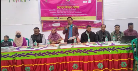 শিবগঞ্জে তথ্যআপার উদ্যোগে উঠান বৈঠক