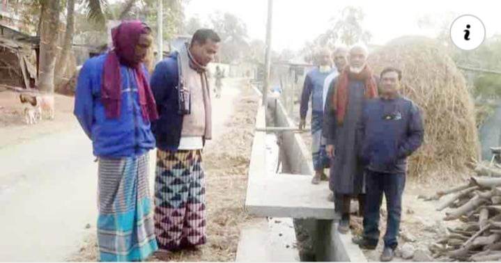 ভোলাহাটে জলাবদ্ধতা থেকে মুক্ত হলো তিনটি গ্রাম