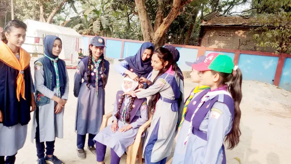 প্রাথমিক চিকিৎসা সম্পর্কে ধারণা নিয়ে মানুষের পাশে দাঁড়াতে চান জেলা স্কাউটসের সদস্যরা