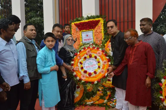চাঁপাইনবাবগঞ্জে ভাষা শহিদদের শ্রদ্ধা জানিয়েছে প্রয়াস মানবিক উন্নয়ন সোসাইটি