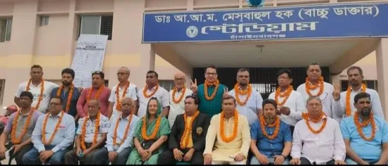 চাঁপাইনবাবগঞ্জ জেলা ক্রীড়া সংস্থার নির্বাচন: হান্নান-মোস্তাফিজুর পরিষদ জয়ী