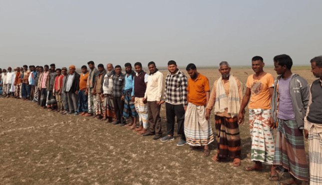 গোমস্তাপুরে পল্লী বিদ্যুৎ সমিতির সিদ্ধান্ত হীনতায় শতাধিক একর জমির বোরো আবাদ ব্যাহত