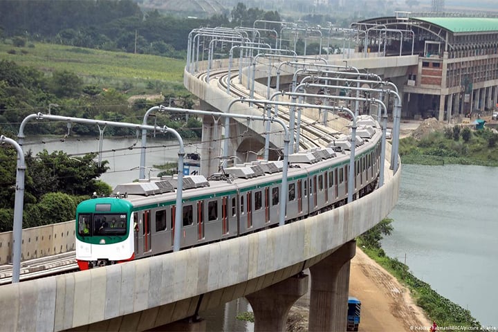 আগামী ৫ এপ্রিল থেকে নতুন সময়ে চলবে মেট্রোরেল