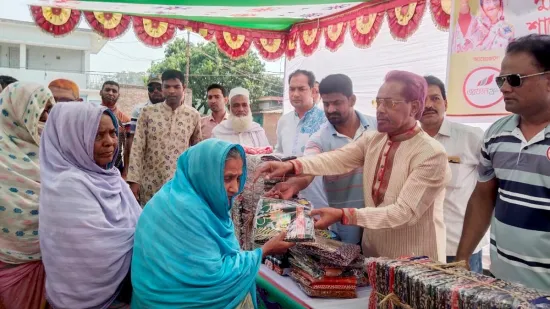 ৩ হাজার বস্ত্র বিতরণ এরফান গ্রুপের