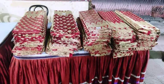 বারঘরিয়ায় ভারতীয় শাড়ি জব্দ বিজিবির