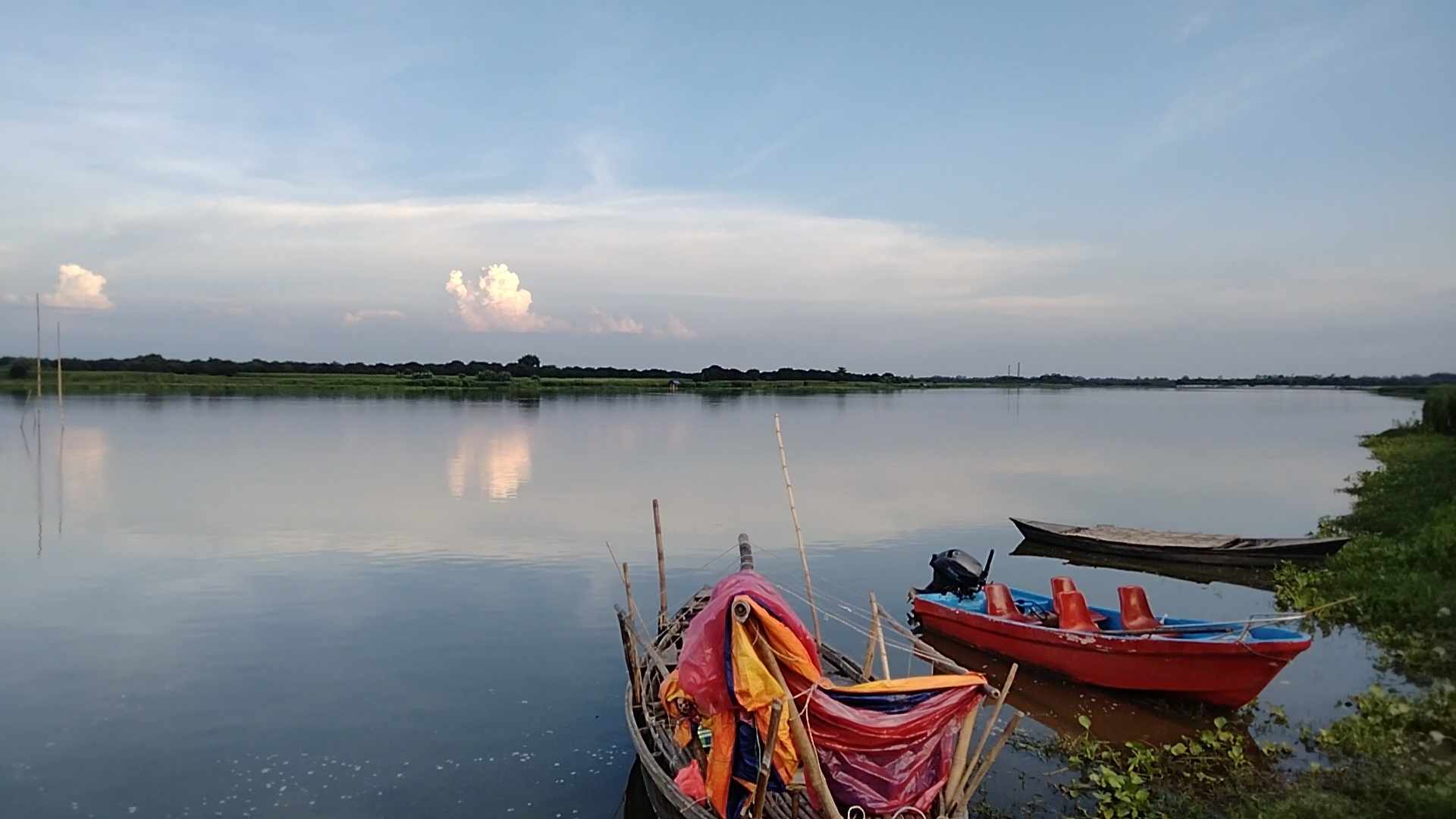 চাঁপাইনবাবগঞ্জে ইজারা নিয়েও মাছ চাষাবাদ করতে পারছেন না কয়েকশ মৎস্যজীবী
