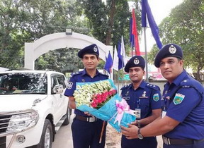 তানোর থান পরিদর্শনে রাজশাহী জেলা পুলিশ সুপার