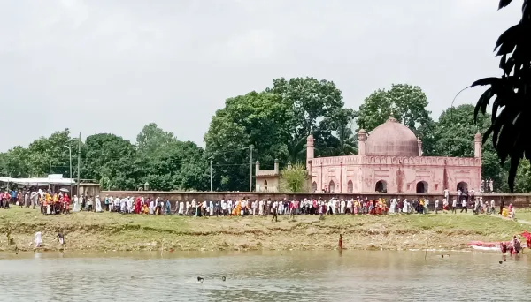শিবগঞ্জের তাহখানায় ঔরশ শরীফ অনুষ্ঠিত