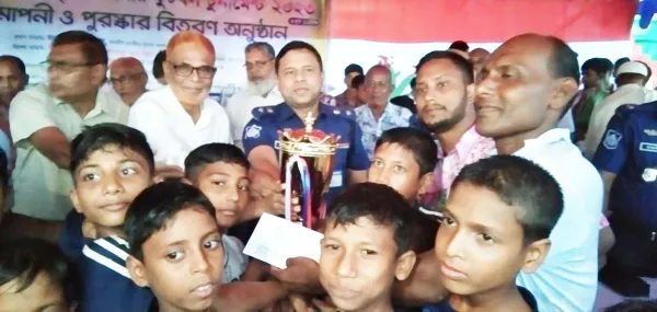 চাঁপাইনবাবগঞ্জে শেষ হলো শেখ রাসেল স্মৃতি কিশোর ফুটবল টুর্নামেন্ট