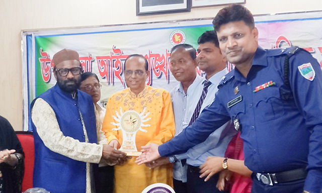 মাগুরার শালিখায় নান্দনিকতা ও সাজসজ্জায় পুরস্কার পেল ১৪টি দুর্গামন্দির