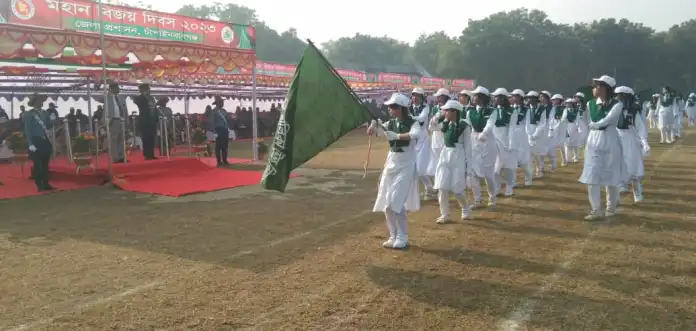 চাঁপাইনাবগঞ্জে শ্রদ্ধা-ভালোবাসায়  উদযাপিত হচ্ছে মহান বিজয় দিবস