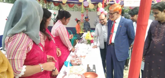 ইউনাইটেড স্ট্যান্ডার্ড স্কুলে শীতকালীন পিঠা উৎসব