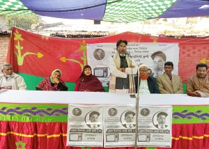 শিবগঞ্জে বিএনএফ প্রার্থীর সঙ্গে নারী কর্মীদের উঠান বৈঠক