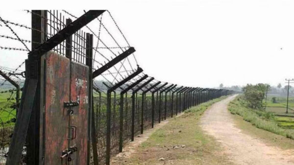 গোমস্তাপুরে সীমান্তে বিএসএফের গুলিতে বাংলাদেশী রাখালের মৃত্যু
