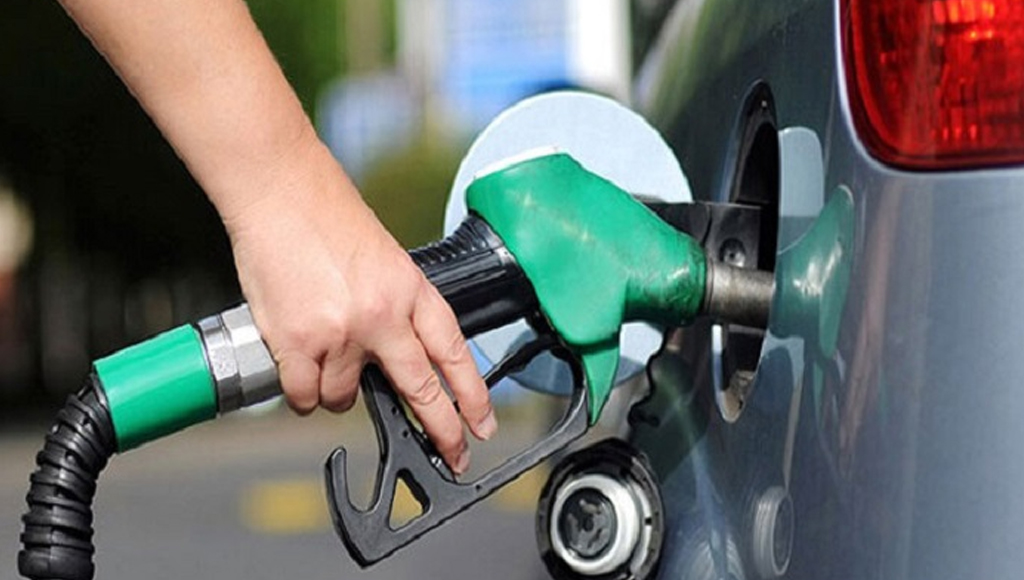 ইয়েমেনে মার্কিন হামলার পর বাড়লো জ্বালানি তেলের দাম