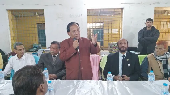 জেলা আইনজীবী সহকারী সমিতির সঙ্গে আব্দুল ওদুদের মতবিনিময়