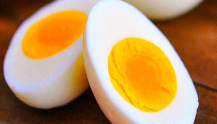 ডিমের সঙ্গে যেসব খাবার খেলেই বিপদ