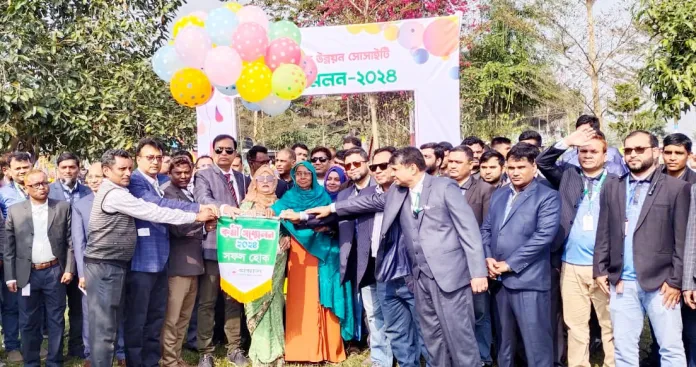 যারা মাঠে কাজ করছেন তারা সবাই যোদ্ধা