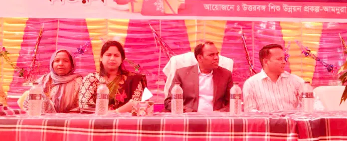 আমনুরায় বড়দিনের পুনর্মিলনী ও শিশুদের উপহার বিতরণ
