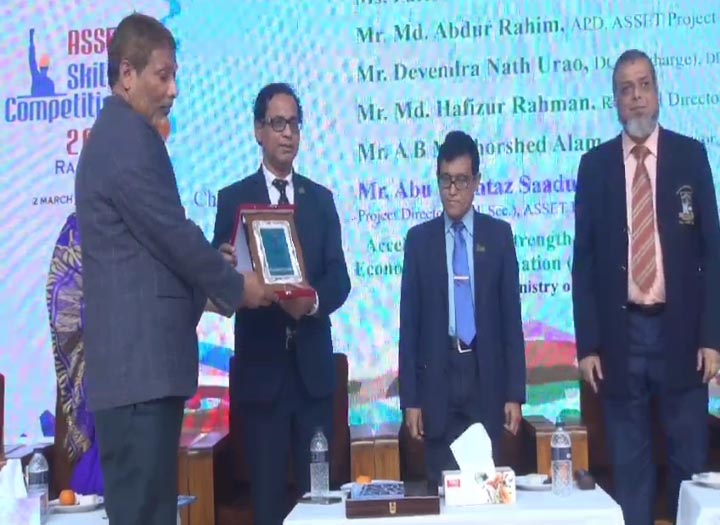 চাঁপাইনবাবগঞ্জে কারিগরি শিক্ষার্থীদের উদ্ভাবনী প্রতিযোগিতা