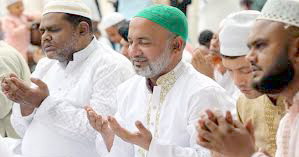 জাতীয় মসজিদ বায়তুল মোকাররমে ঈদ জামাতে দেশ ও জাতির কল্যাণ কামনা করে দোয়া