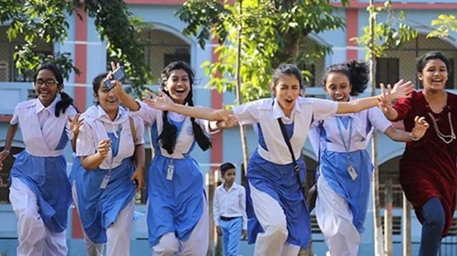 ছুটি আরও বাড়তে পারে শিক্ষাপ্রতিষ্ঠানে