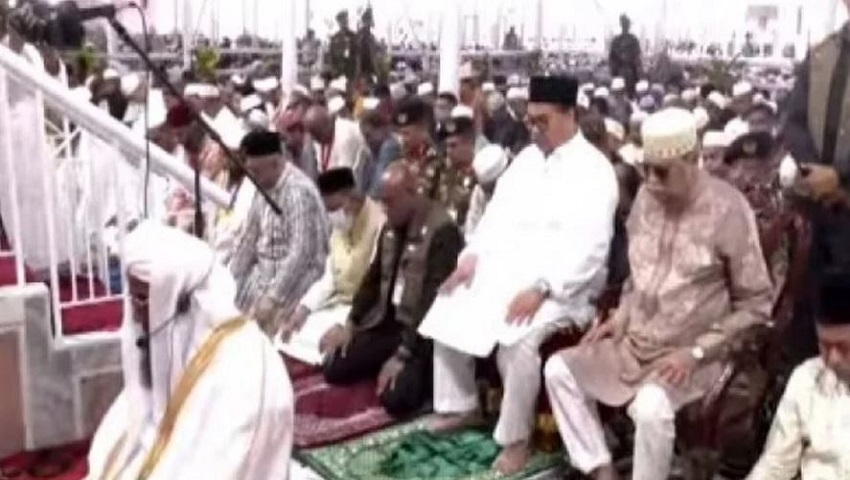 রাষ্ট্রপতি জাতীয় ঈদগাহে ঈদের নামাজ আদায় করলেন