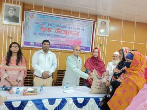 গোমস্তাপুরে আমন ধানের বীজ পাচ্ছেন ১৬০০ কৃষক