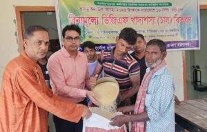 শিবগঞ্জে ভিজিএফের চাল পেল ৭৩৮৩৫টি অসহায় পরিবার