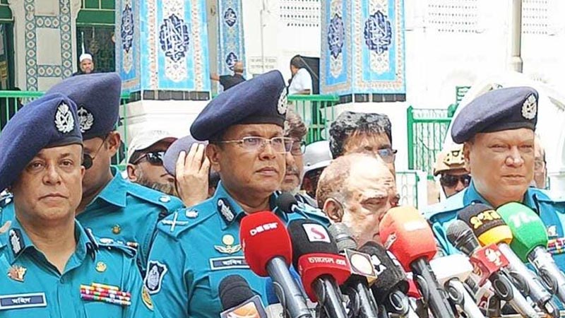 আইনশৃঙ্খলা ভঙ্গ করলে শক্ত হাতে দমন: ডিএমপি কমিশনার